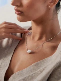 Lucienne - Zjoosh Premium|Pearl Jewellery*Zjoosh Lucienne Freshwater Pearl on Chain 925 Rhodium