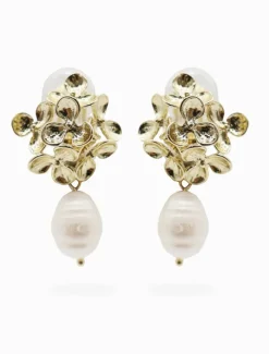 Symposium|Clip-On Earrings*Zjoosh Symposium Daisy Cluster Pearl Drops Clip Ons